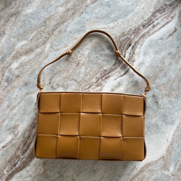 BOTTEGA VENETA Cassette Pouch Bag on Strap - Camel - NWT NEW - Picture 8 of 13